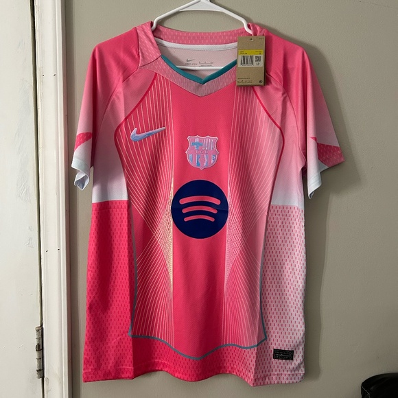 Barca Pink Limited Edition Jersey 2025/26-Soccer Jersey-Football Jersey - Picture 1 of 4